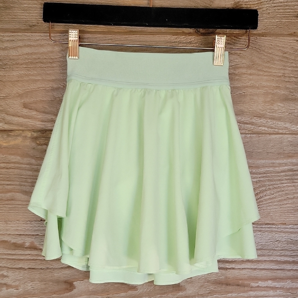 Lululemon Size 0 Pale Lime Court Rival High Rise Skirt